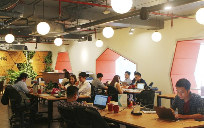사무실의 개념을 혁신적으로 바꿔 자유로운 네트워킹과 업무 협력을 강조한 공유오피스에 국내 대기업들도 뛰어들고 있다. 베트남 하노이 공유오피스 체인 ‘Toong’ 내부 모습.