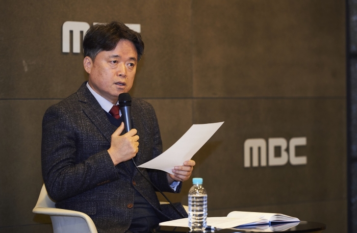 MBC는 연말 대대적인 조직 개편과 함께 단계별 명예퇴직을 예고했다. 사진은 최승호 사장. 